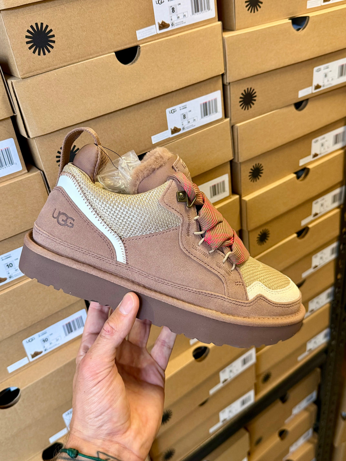 UGG Lowmel Rocky Oak Damen