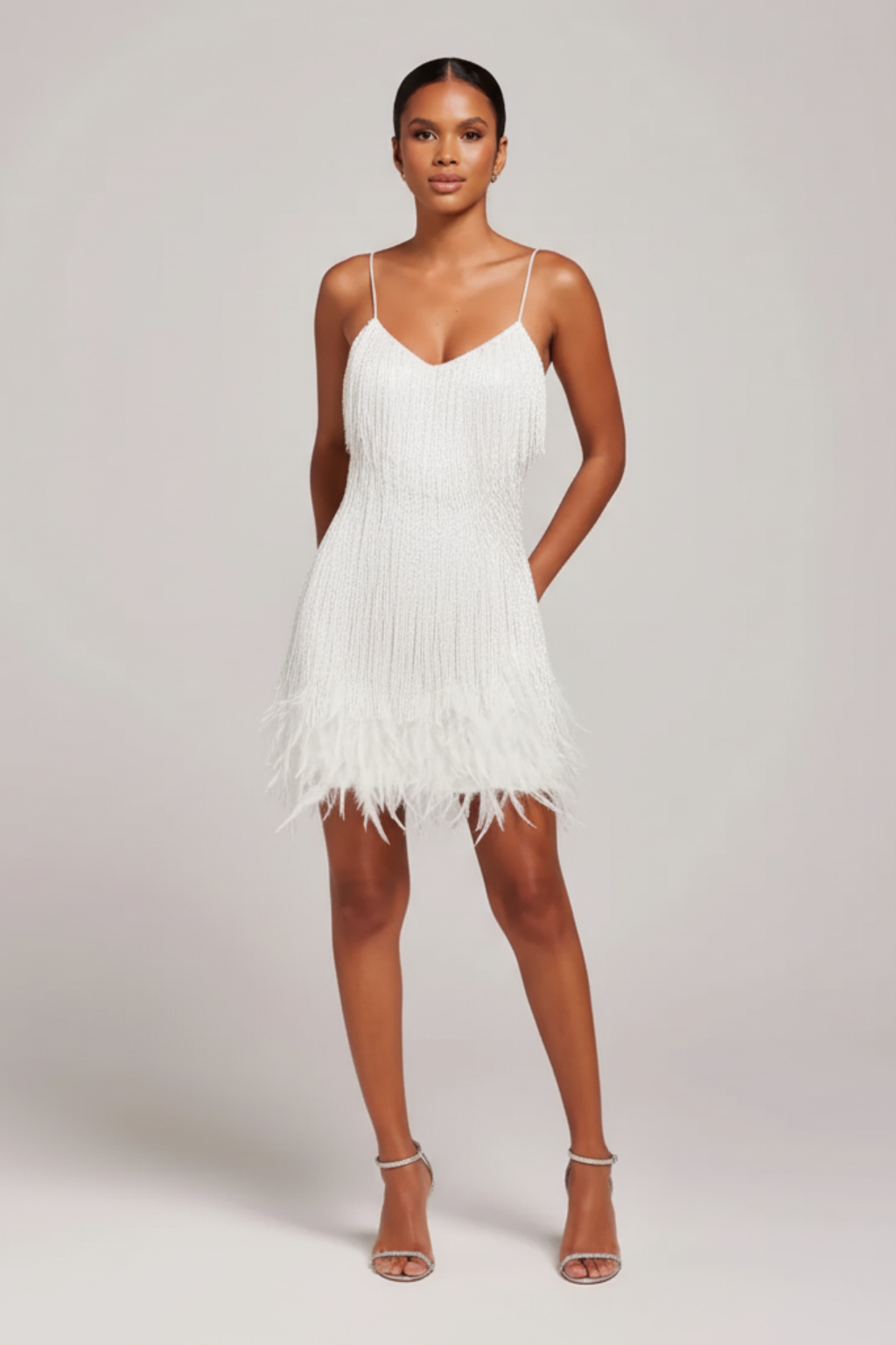 Marke Fransen-Kleid mit Pailletten und Federn, elegantes Design — Main Image