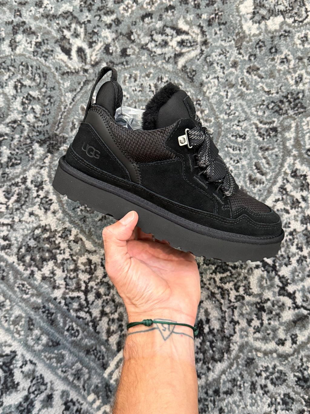 UGG Lowmel BLACK Damen