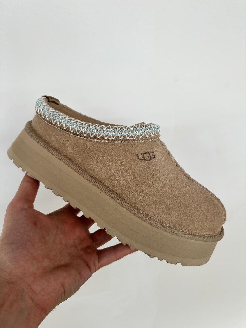 UGG Tazz II Sand Damen