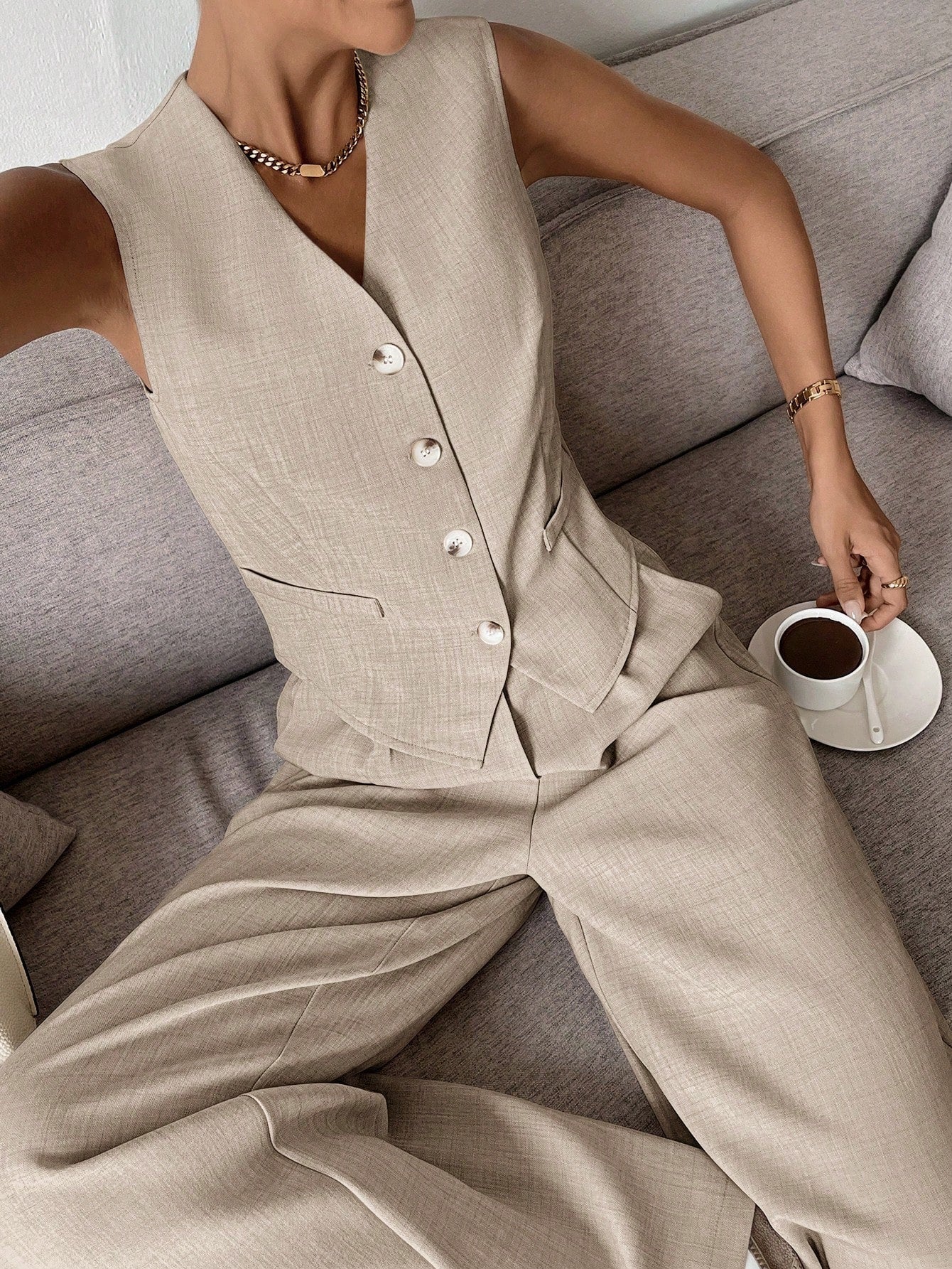 Marke Damen Leinenanzug mit Weste und Hose, elegantes Design — Main Image