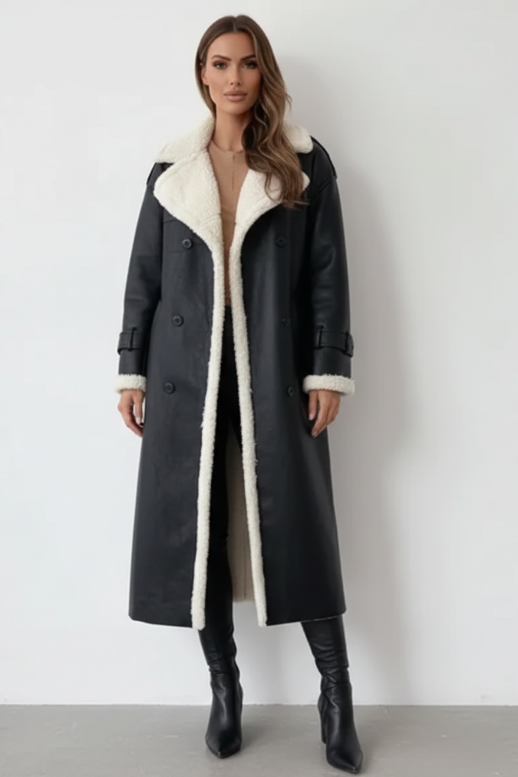 Marke Damen-Wintermantel mit Schaffellimitat, wendbar, stilvoll — Image 4
