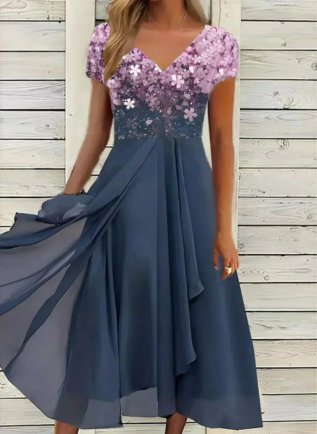 Abendkleid mit Pailletten in Schwarz oder Blau — Image 4