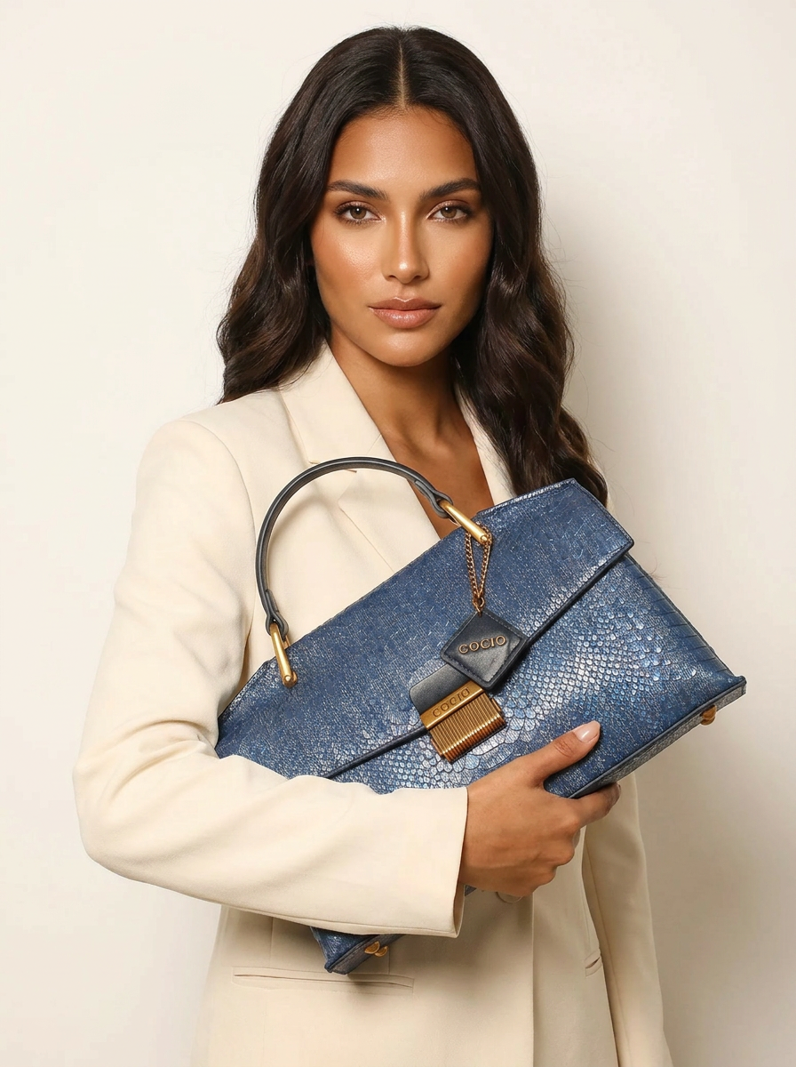 Cocio Handtasche in Blau — Main Image