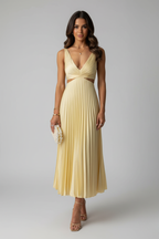Elegantes Abendkleid mit Plisseerock in verschiedenen Farben — Main Image