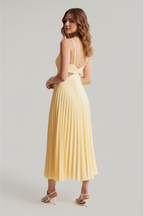 Elegantes Abendkleid mit Plisseerock in verschiedenen Farben — Image 2
