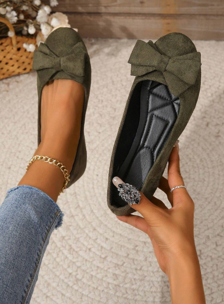 Elegante Damen Ballerinas mit Schleife in Khaki — Main Image