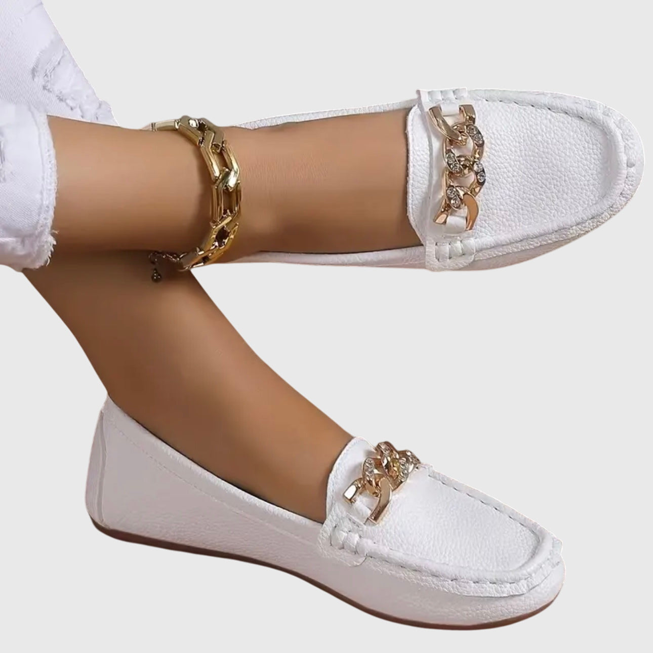Elegante Damen Mokassins in Schwarz, Weiß und Beige — Main Image