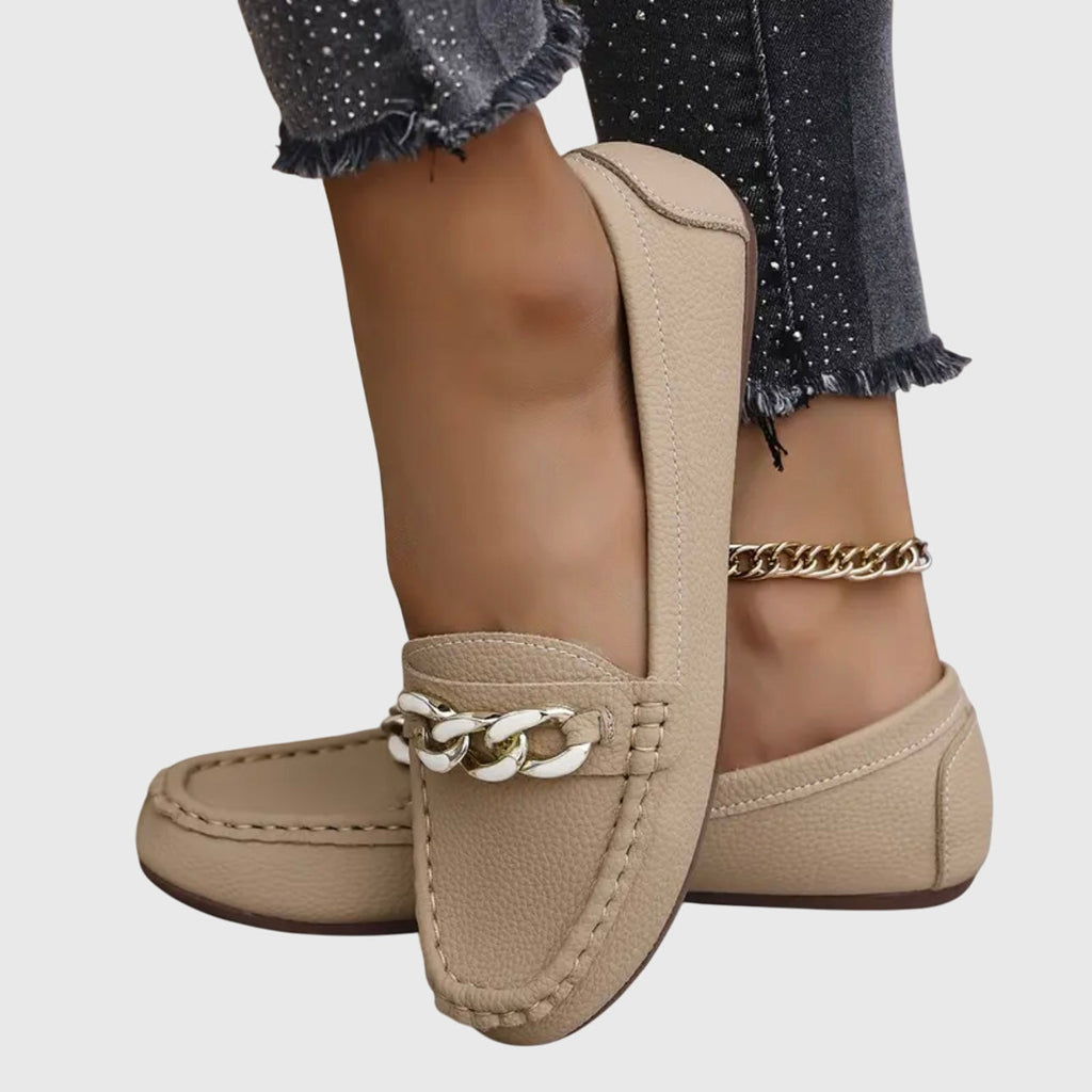Elegante Damen Mokassins in Schwarz, Weiß und Beige — Image 3