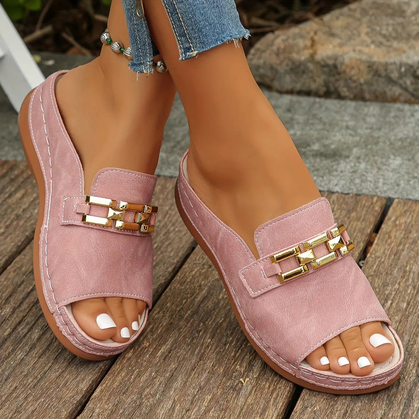 Elegante Damen Slipper mit Goldkette in Rosa — Image 8