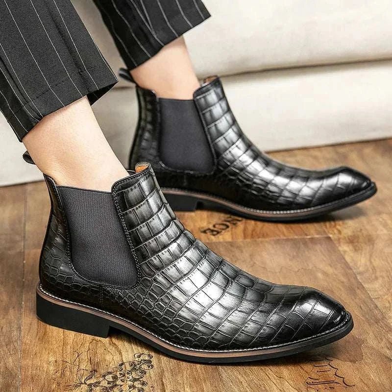 Elegante Jesolice Herren Chelsea Boots aus Leder mit Krokodil-Muster – Stylische Slip-On Ankle Dress Schuhe mit Elastischen Einsätzen — Image 4
