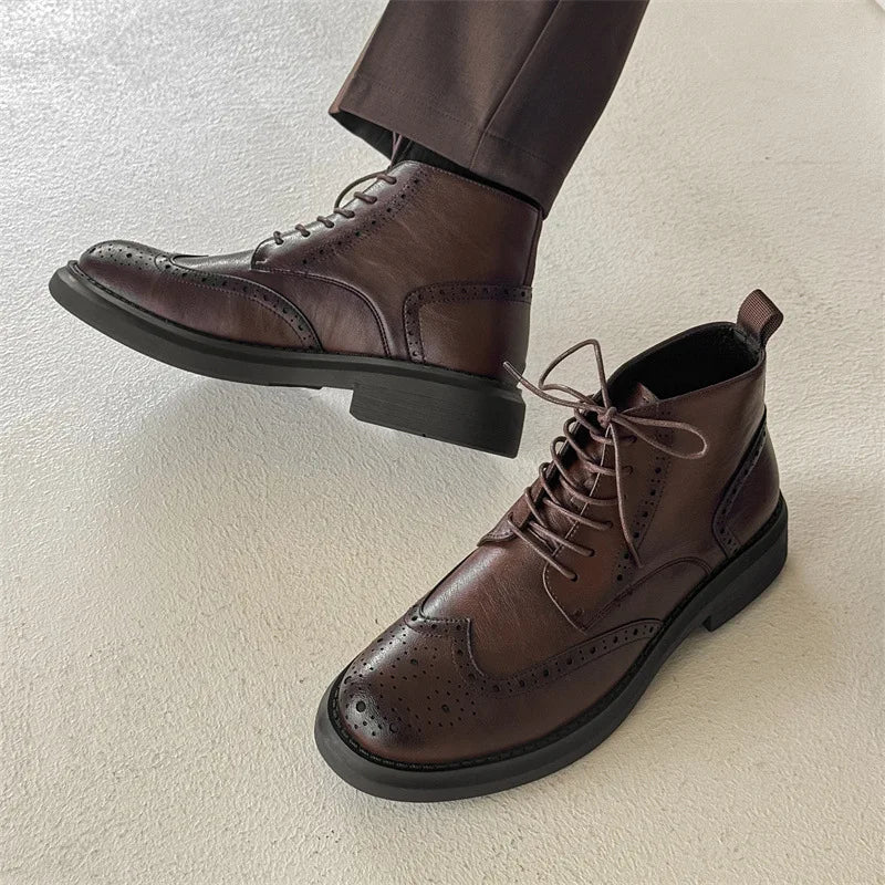 Elegante Jesolice Herren Leder Brogue Stiefeletten – Stilvolle Wingtip Schnürschuhe für Business und Freizeit — Image 2