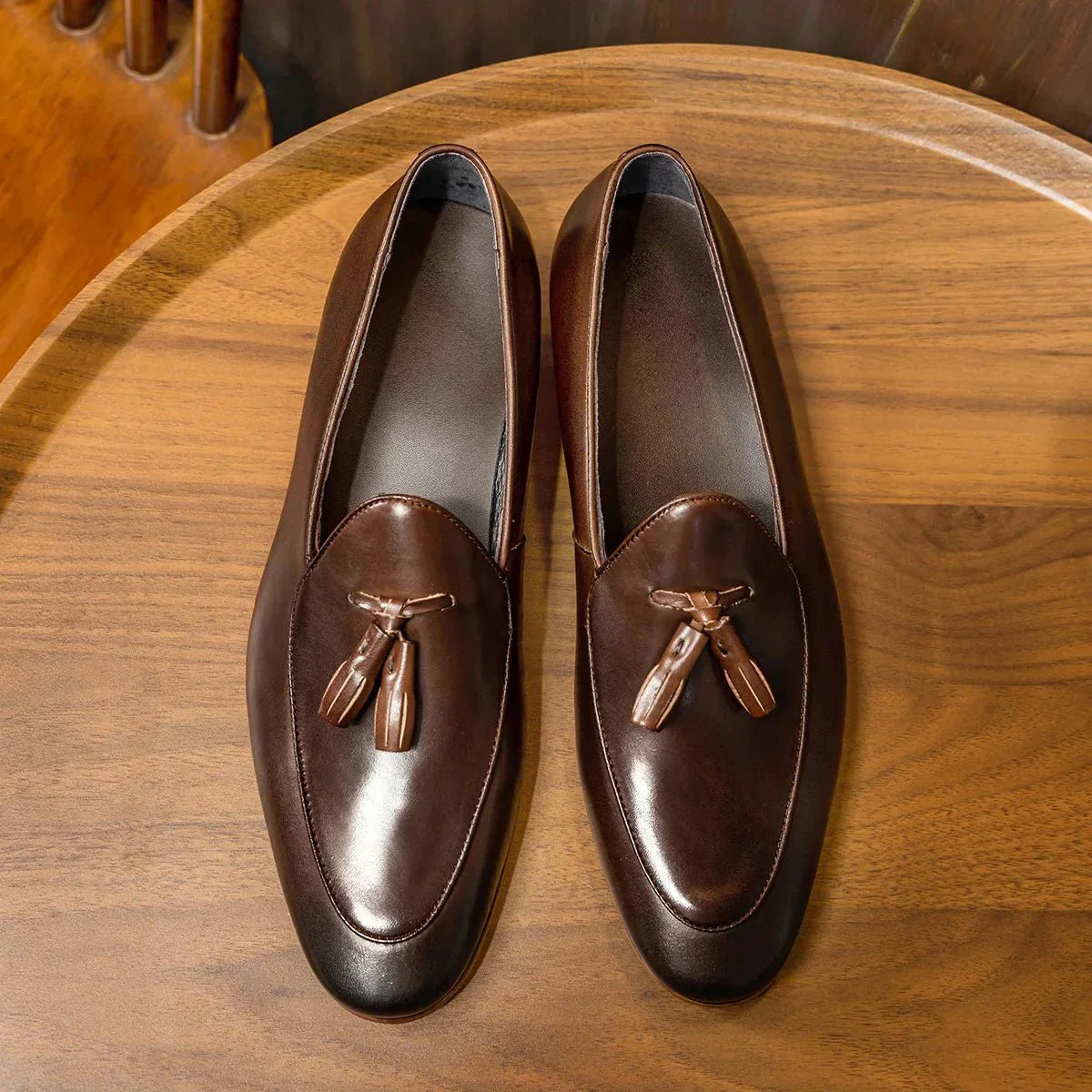 Elegante Jesolice Herren Leder Quasten Slipper – Klassische Slip-On Dress Schuhe für formelle und legere Anlässe — Image 11