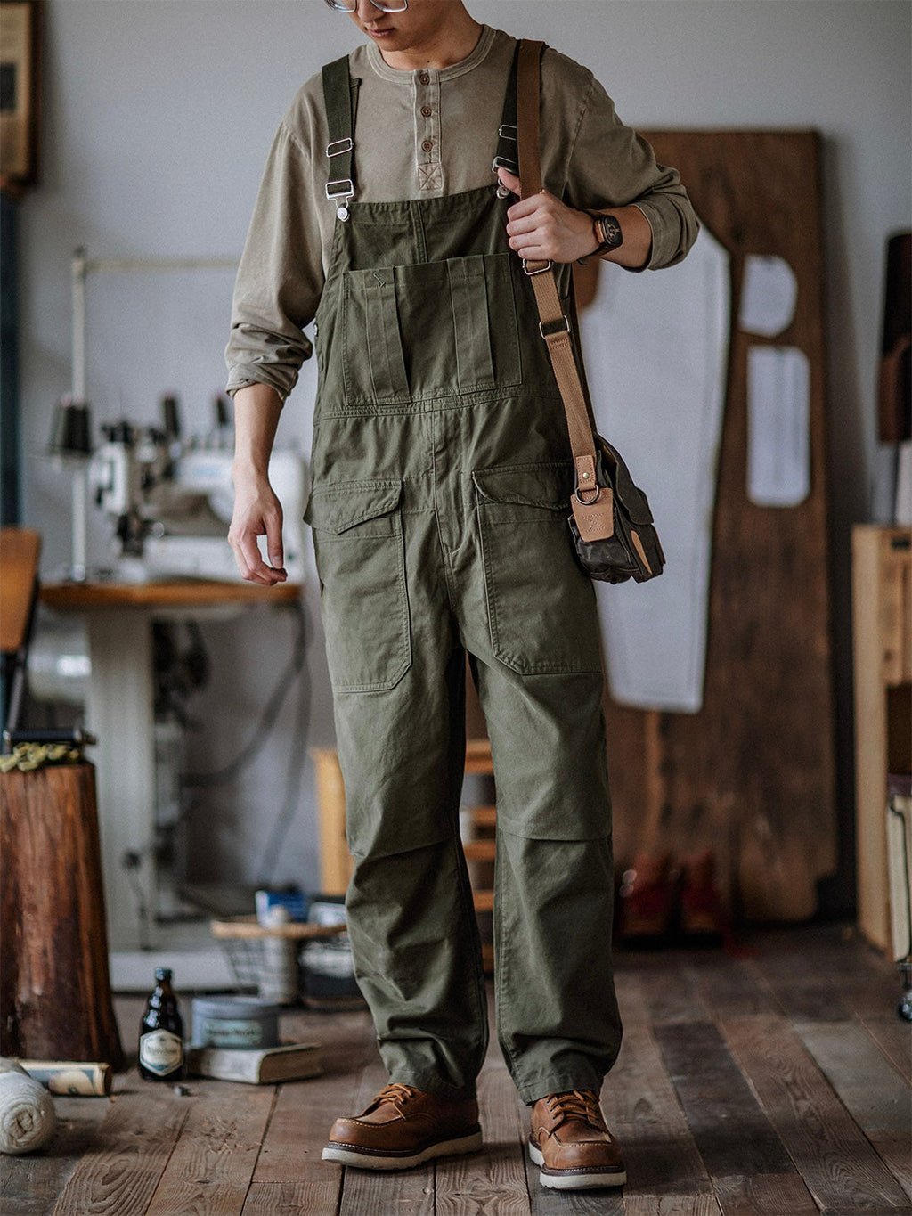 Jesolice Herren Latzhose | Schwerer Baumwollstoff, Bequeme Passform, Robuste — Main Image