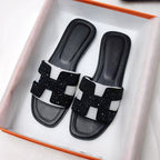 Lunara Sandalen in Schwarz — Main Image