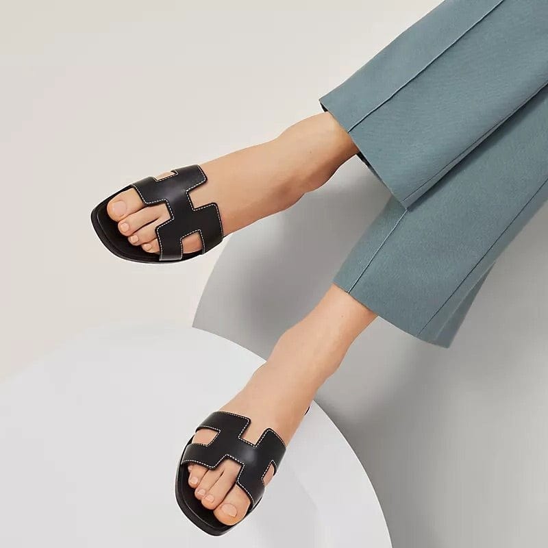 Lunara Sandalen in Schwarz — Image 10
