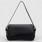 Lunara Schultertasche in Schwarz — Main Image