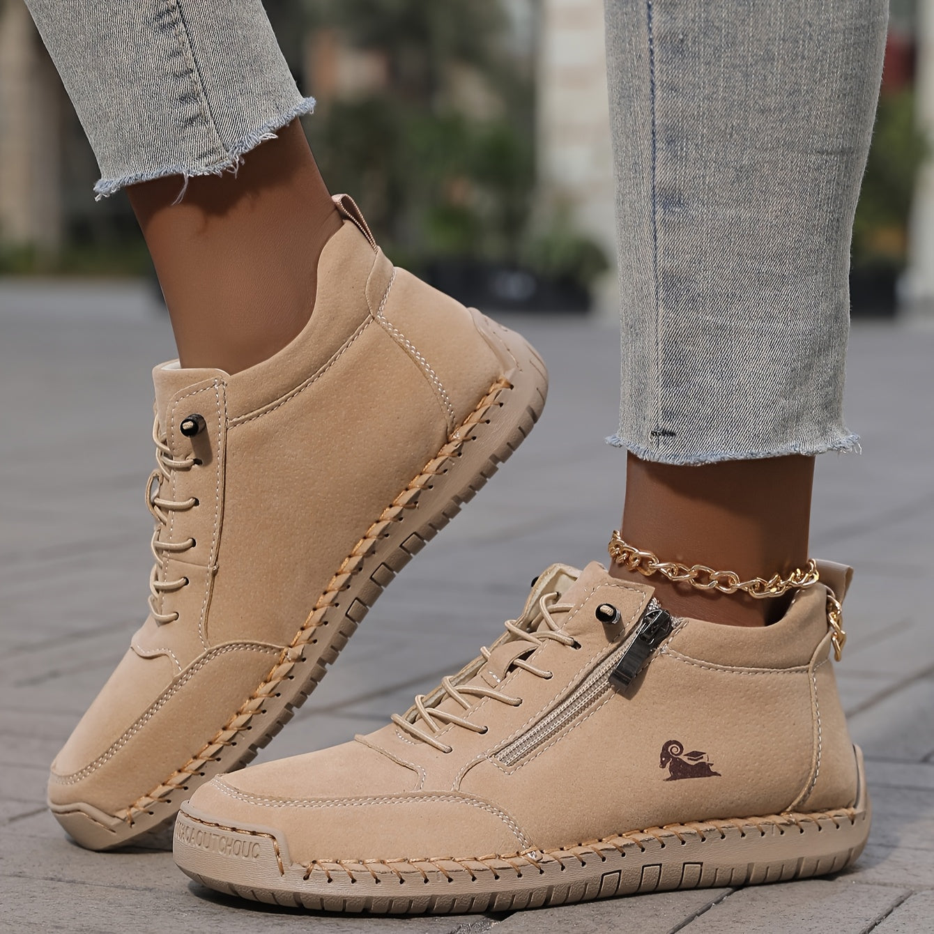 Lunara Sneaker in Lederoptik — Image 11