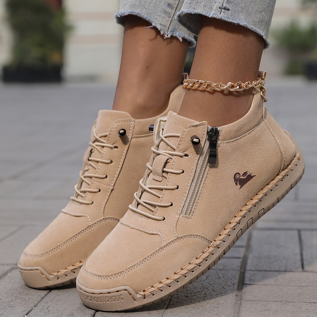 Lunara Sneaker in Lederoptik — Image 13