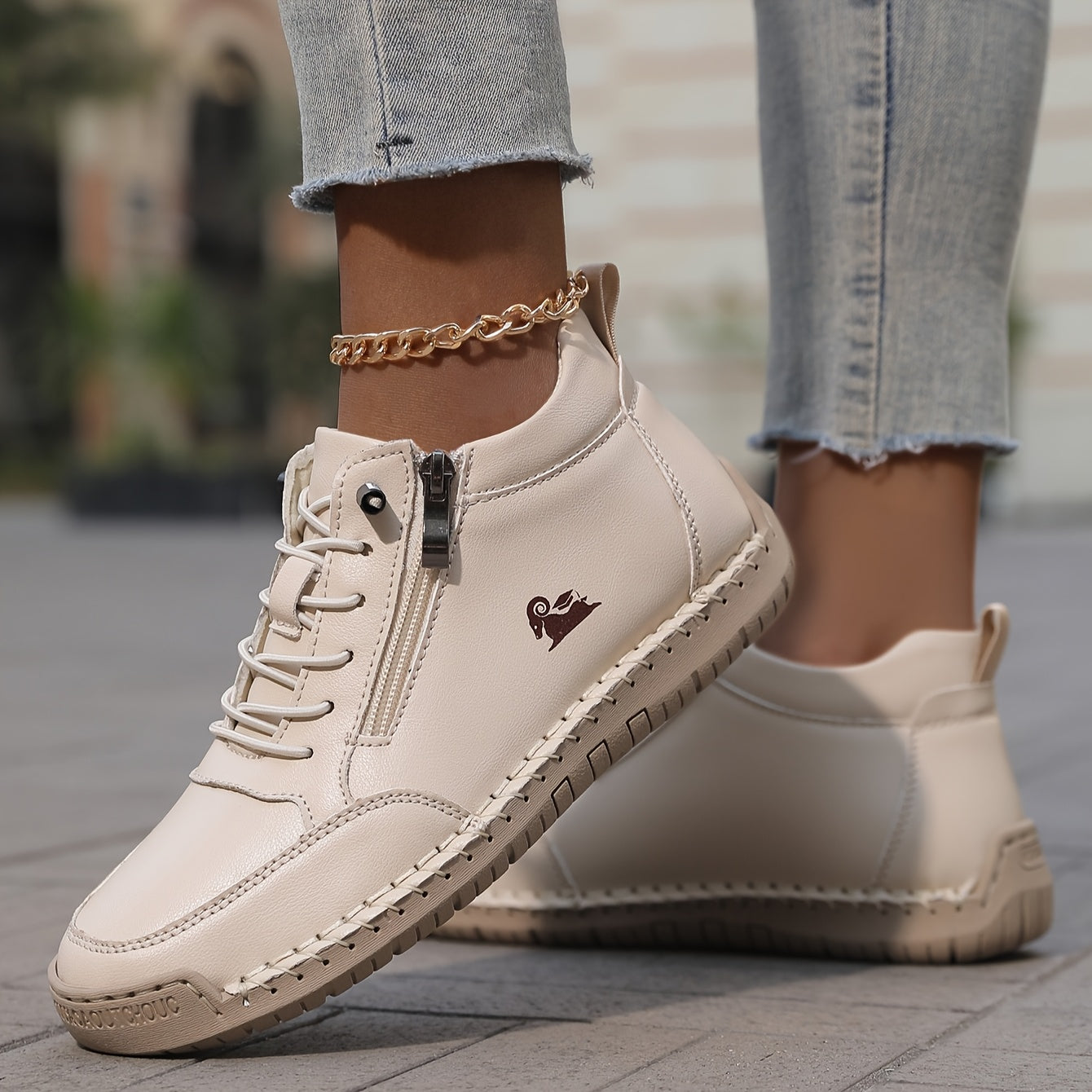 Lunara Sneaker in Lederoptik — Image 17