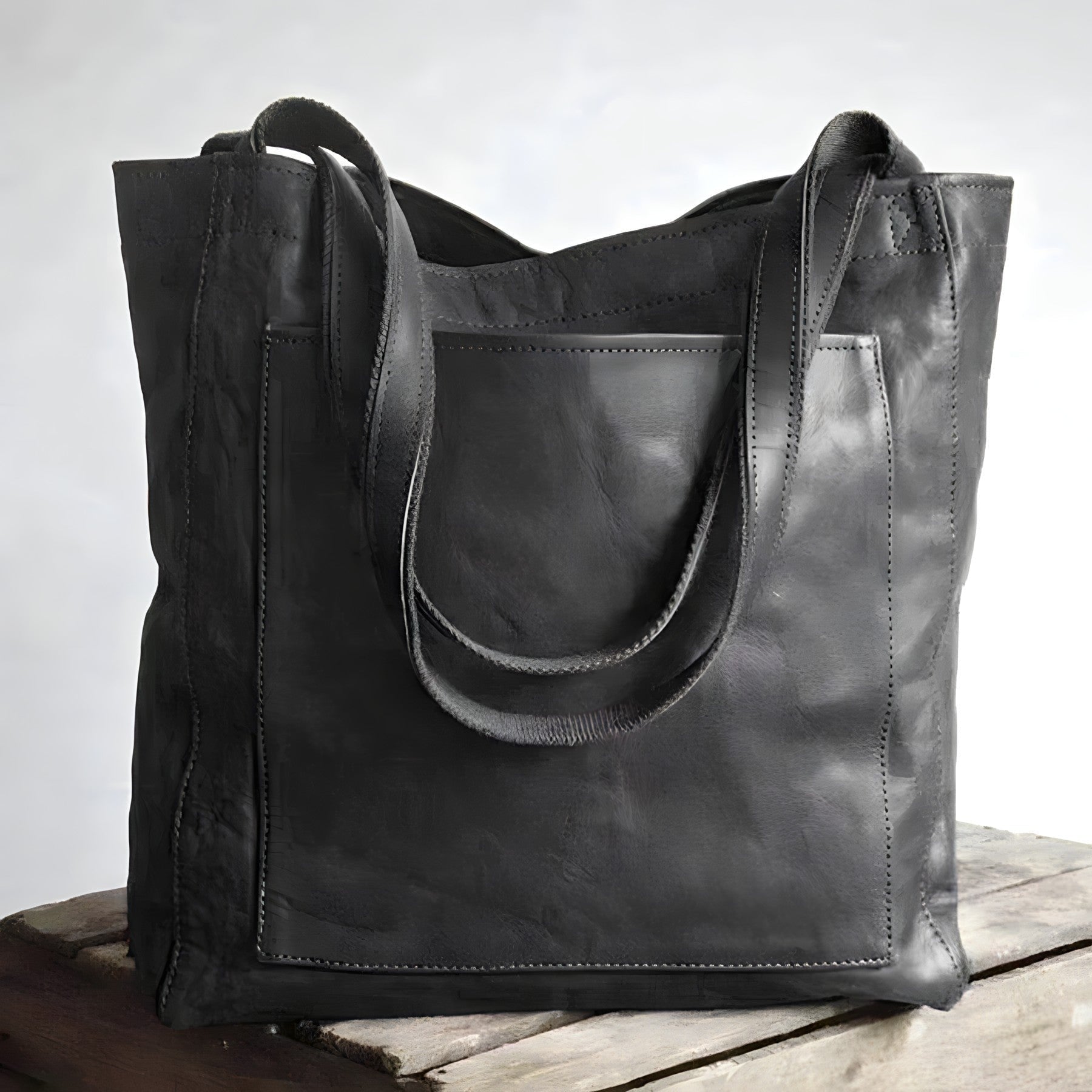 Lunara Schultertasche in Braun — Image 6