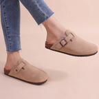 Marke Damen Clogs aus Wildleder in Beige — Main Image
