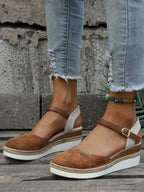 Marke Espadrille Wedges Sandalen in Braun, Schwarz und Rosa — Main Image