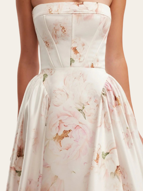 Luxus Ballkleid Trägerlos Floral Elegant Design — Image 9