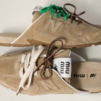 530 SL Mules aus gebleichtem Wildleder mit Gummisohle in Ecru. 4