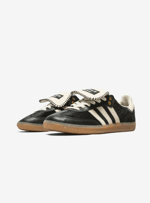 Adidas Samba Pony Tonal in elegantem Schwarz von Wales Bonner. 2