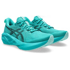 ASICS Damen Novablast 5 Laufsohlen in verschiedenen Farben. 11