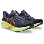 ASICS Damen Novablast 5 Laufsohlen in verschiedenen Farben. 21