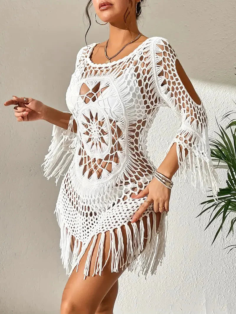 Häkelkleid Weiß, Boho Stil, Strandoutfit mit Fransen 3
