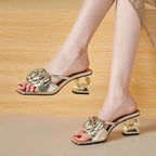 Damen Sandalen Gold mit Rosendetail 5