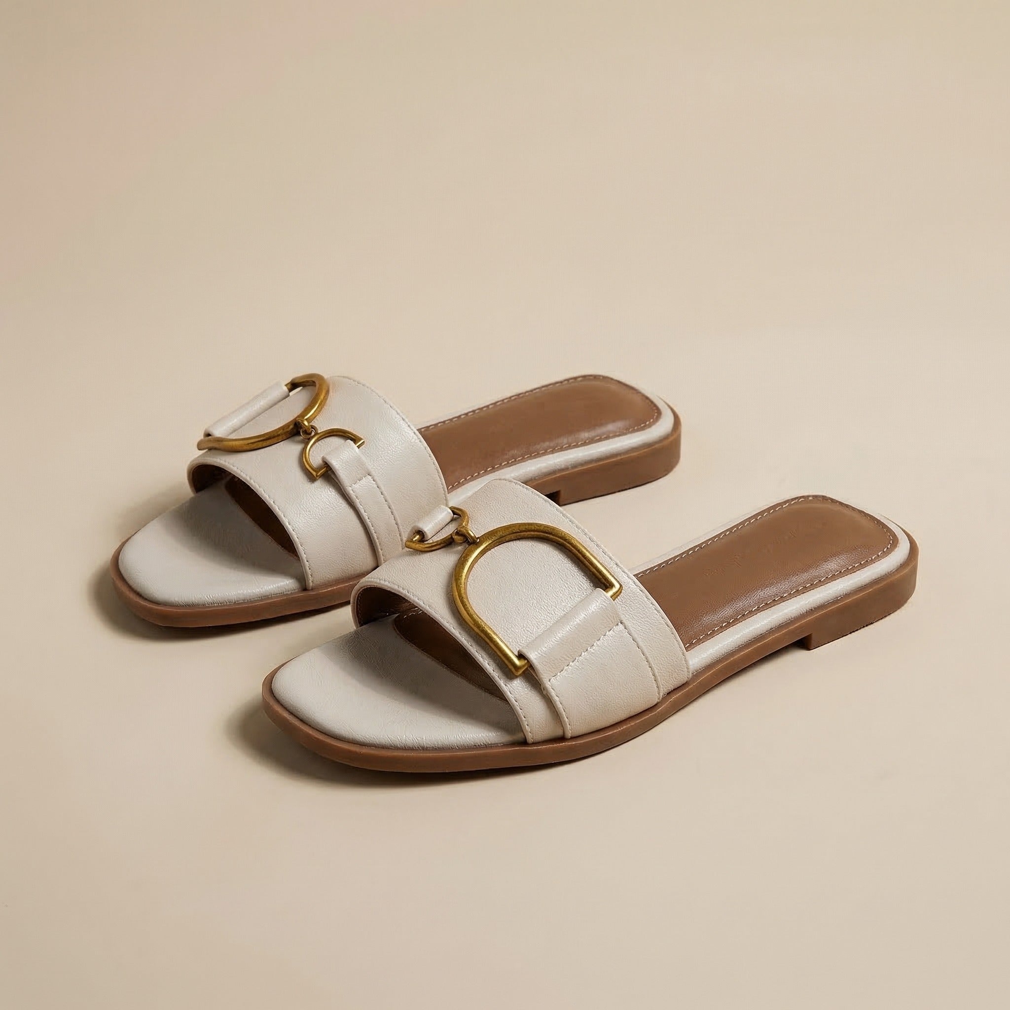 Damen Sandalen Schwarz mit Metallakzent 5