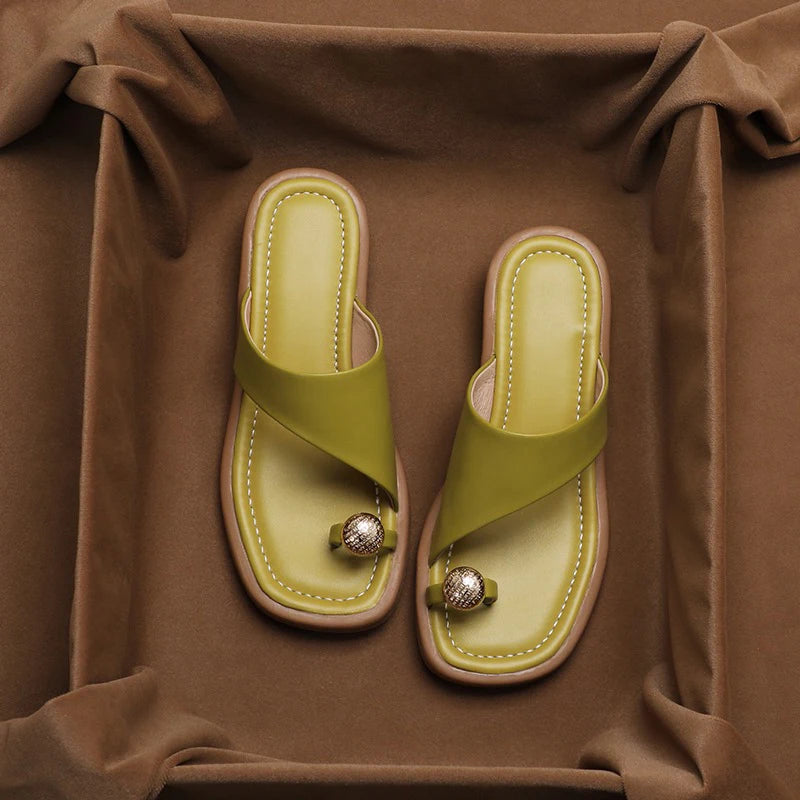 Elegante Leder Sandalen für Frauen mit quadratischem Zeh und Blockabsatz. 3