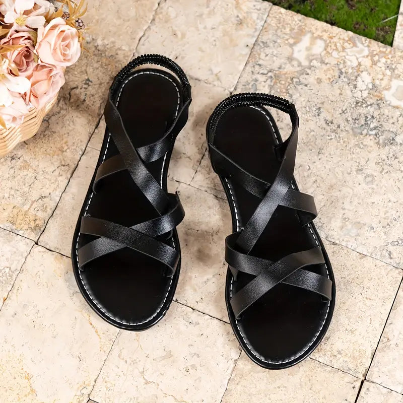 Elegante goldene Criss-Cross flache Sandalen für Damen. 10