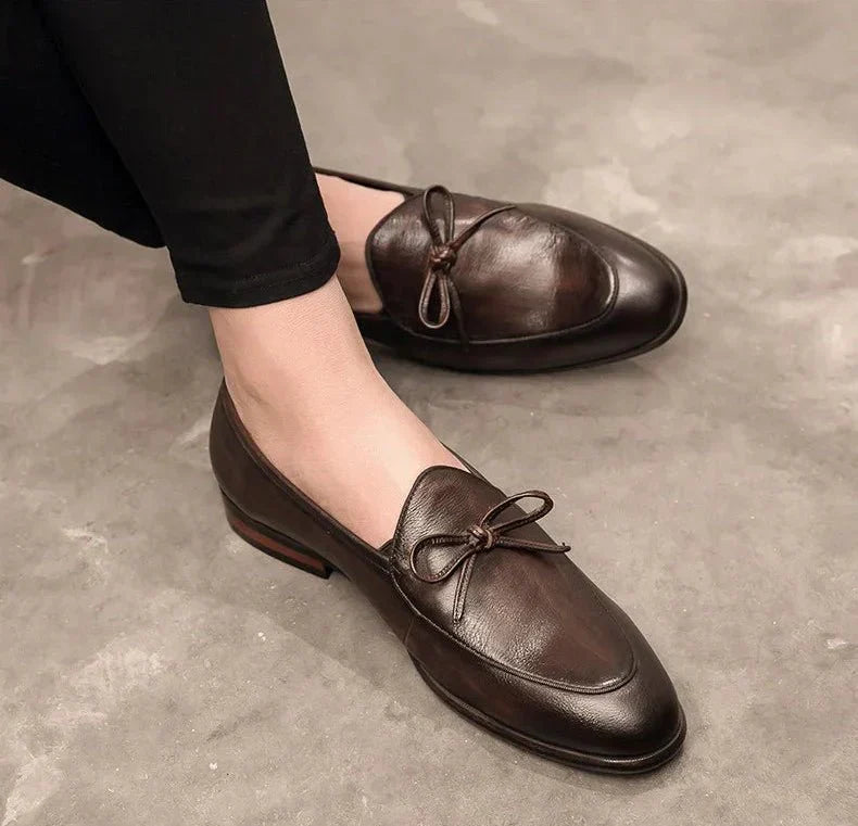 Herren Leder Slipper mit elegantem Schleifen Detail 5