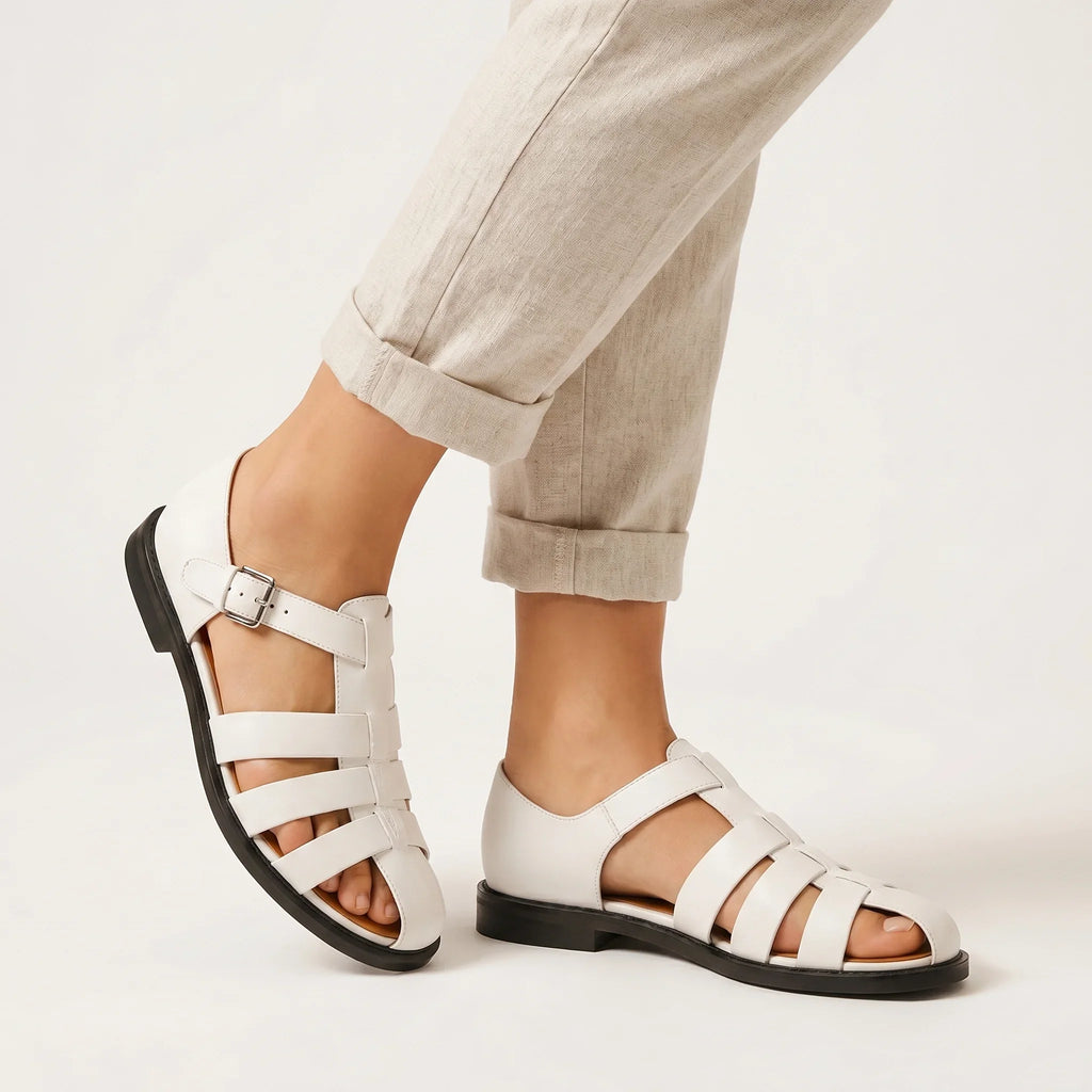 Elegante lila Sommer Sandalen für Frauen, verstellbar und bequem.