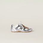 530 SL Runner in der Metallic Mesh Edition – stilvoll und bequem. 2