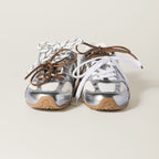 530 SL Runner in der Metallic Mesh Edition – stilvoll und bequem. 4