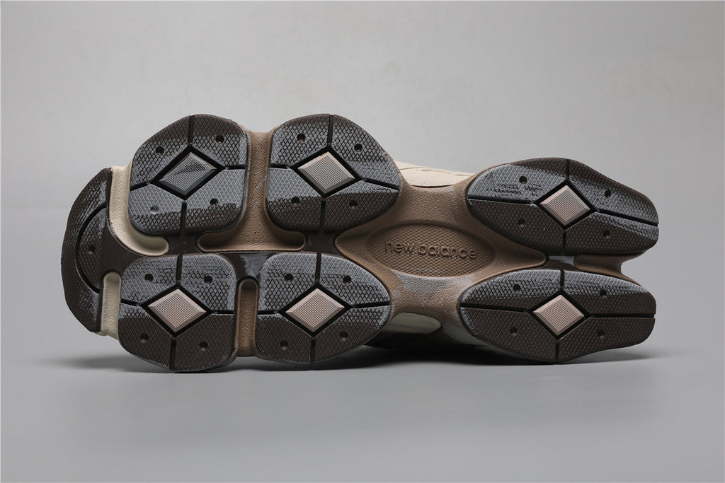 New Balance 9060 in Braun, bequeme Sneakers für jeden Anlass. 3