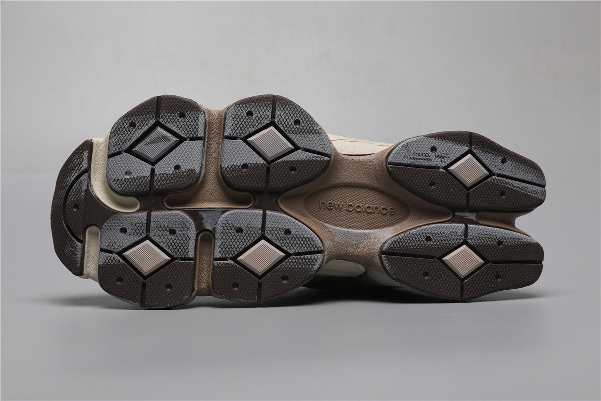 New Balance 9060 in Braun, bequeme Sneakers für jeden Anlass. 3