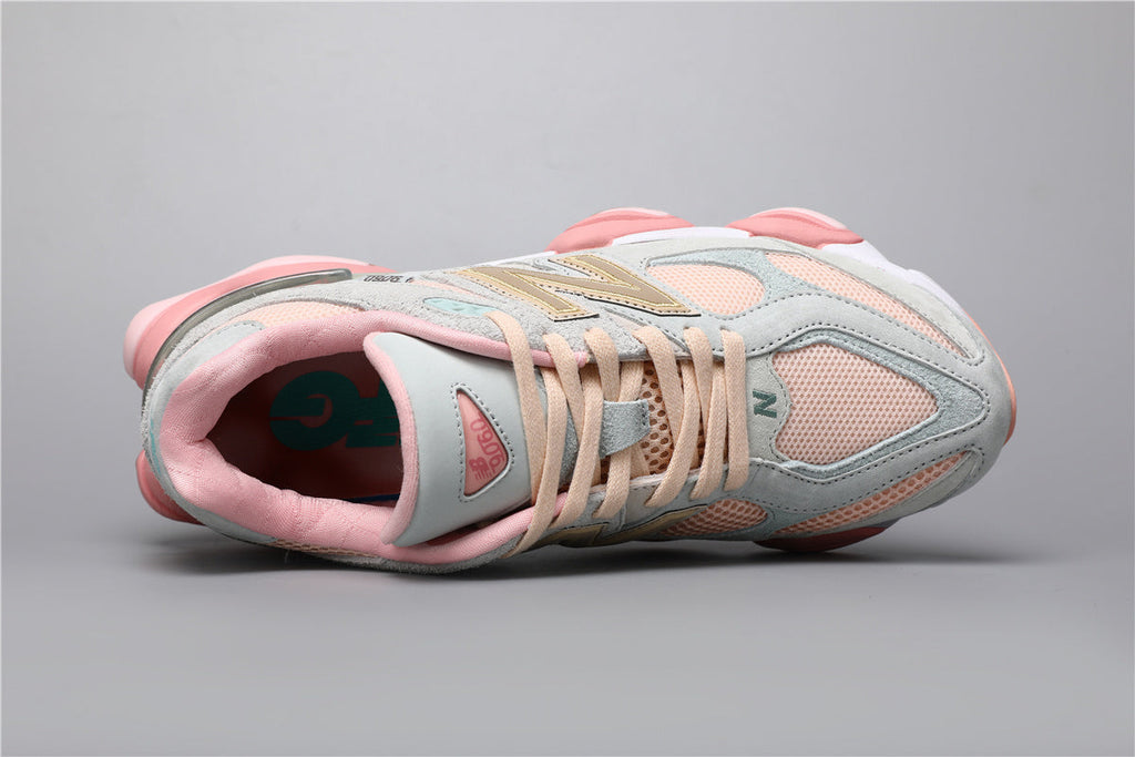 New Balance 9060 (Collab) Graue Pinke Sneakers von StreetLased 4