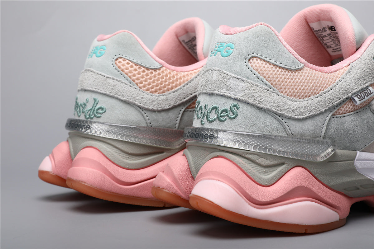 New Balance 9060 (Collab) Graue Pinke Sneakers von StreetLased 9