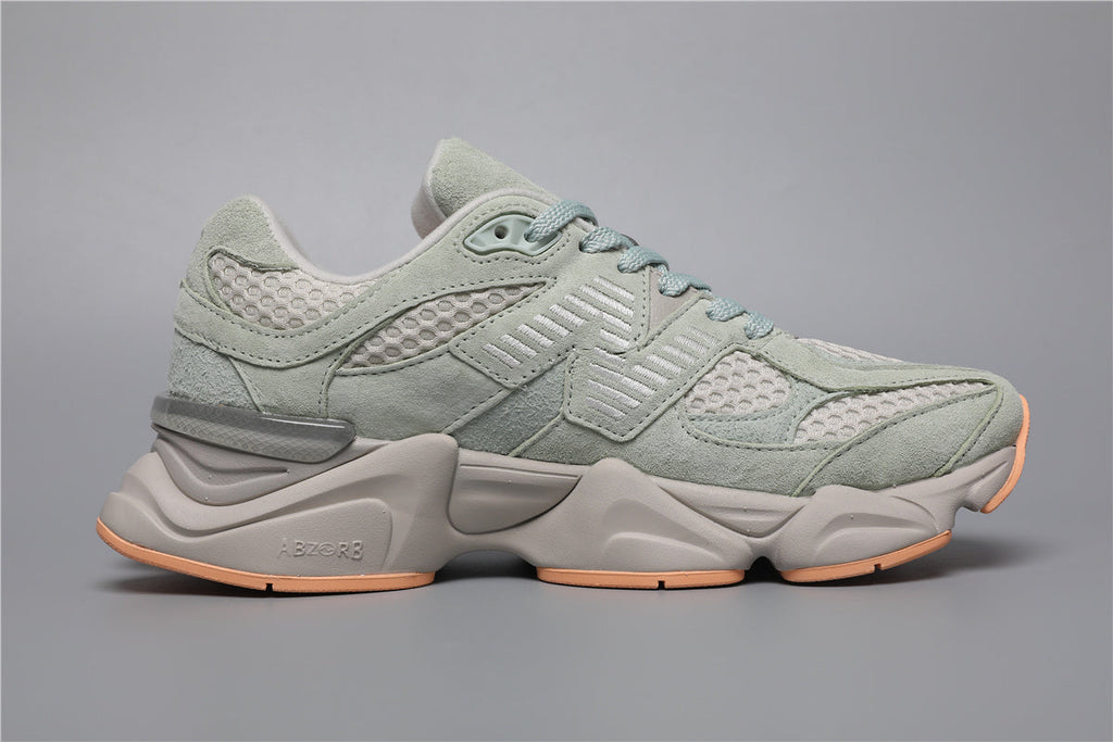 New Balance 9060 in Grün, sportliche Sneakers für jeden Anlass.