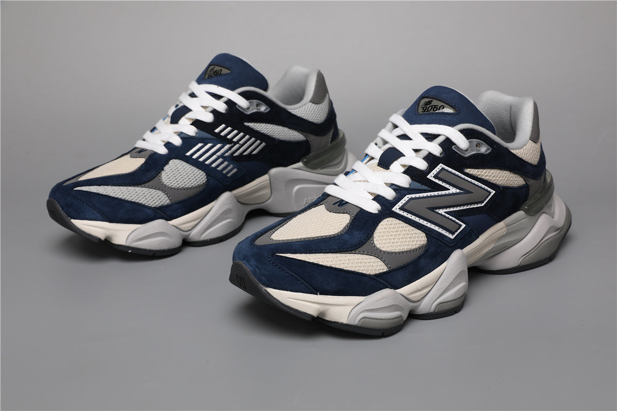 New Balance 9060 Sneakers in Hellblau, stilvoll und bequem. 8