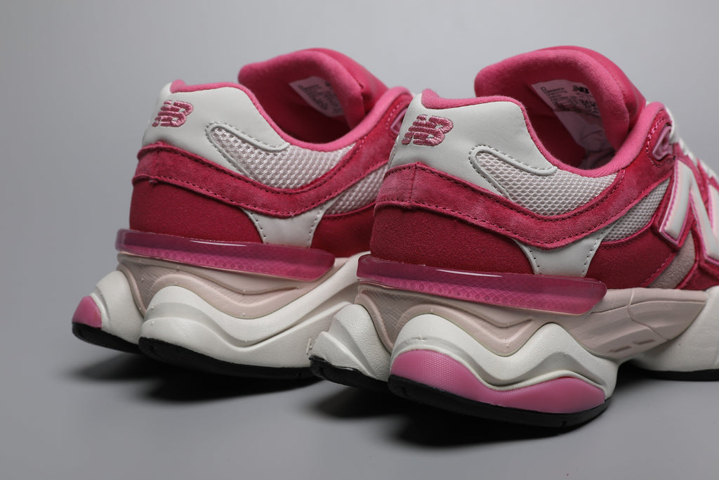 New Balance 9060 in Rot Rosa für sportliche Eleganz. 3