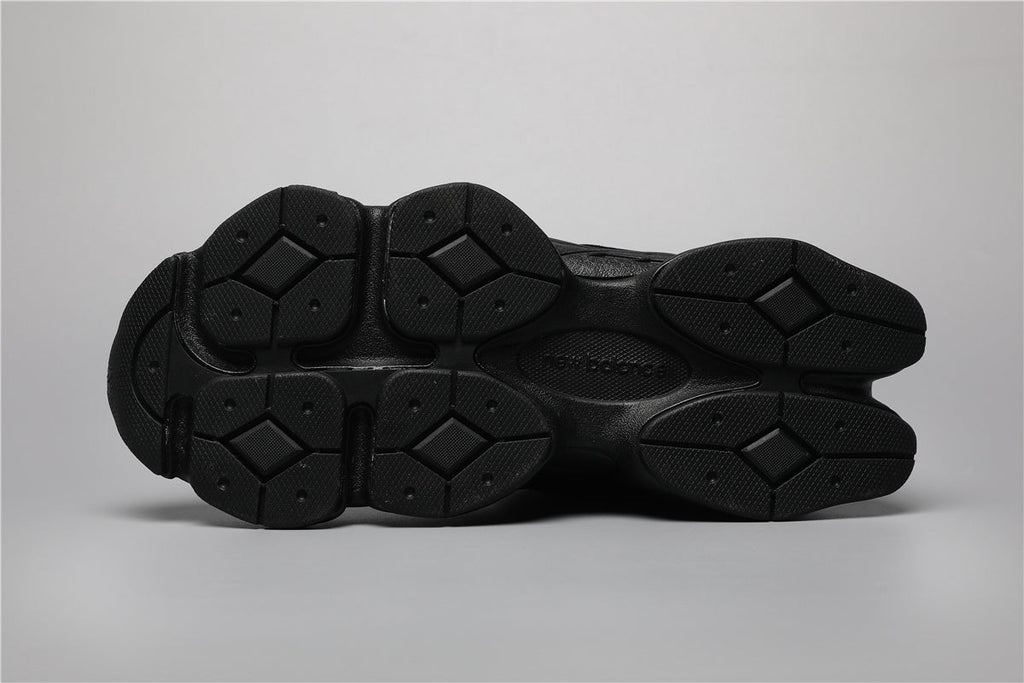 Elegante schwarze New Balance 9060 Sneakers für jeden Anlass. 3