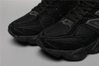 Elegante schwarze New Balance 9060 Sneakers für jeden Anlass. 8